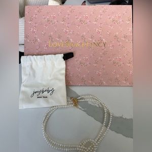 Brand new pearl choker